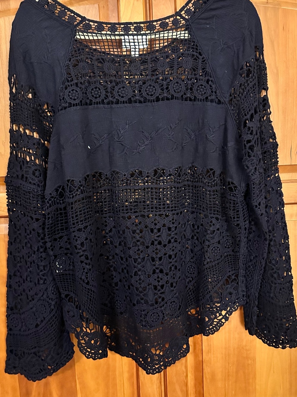 Deletta Midnight Blue-Black Crochet long sleeve Lace Top, size L, 23" P-To-P